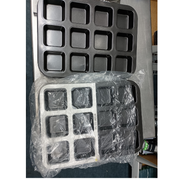 Wilton Brownie Bar Pan, 12-Cavity, Brownie Pan, Steel