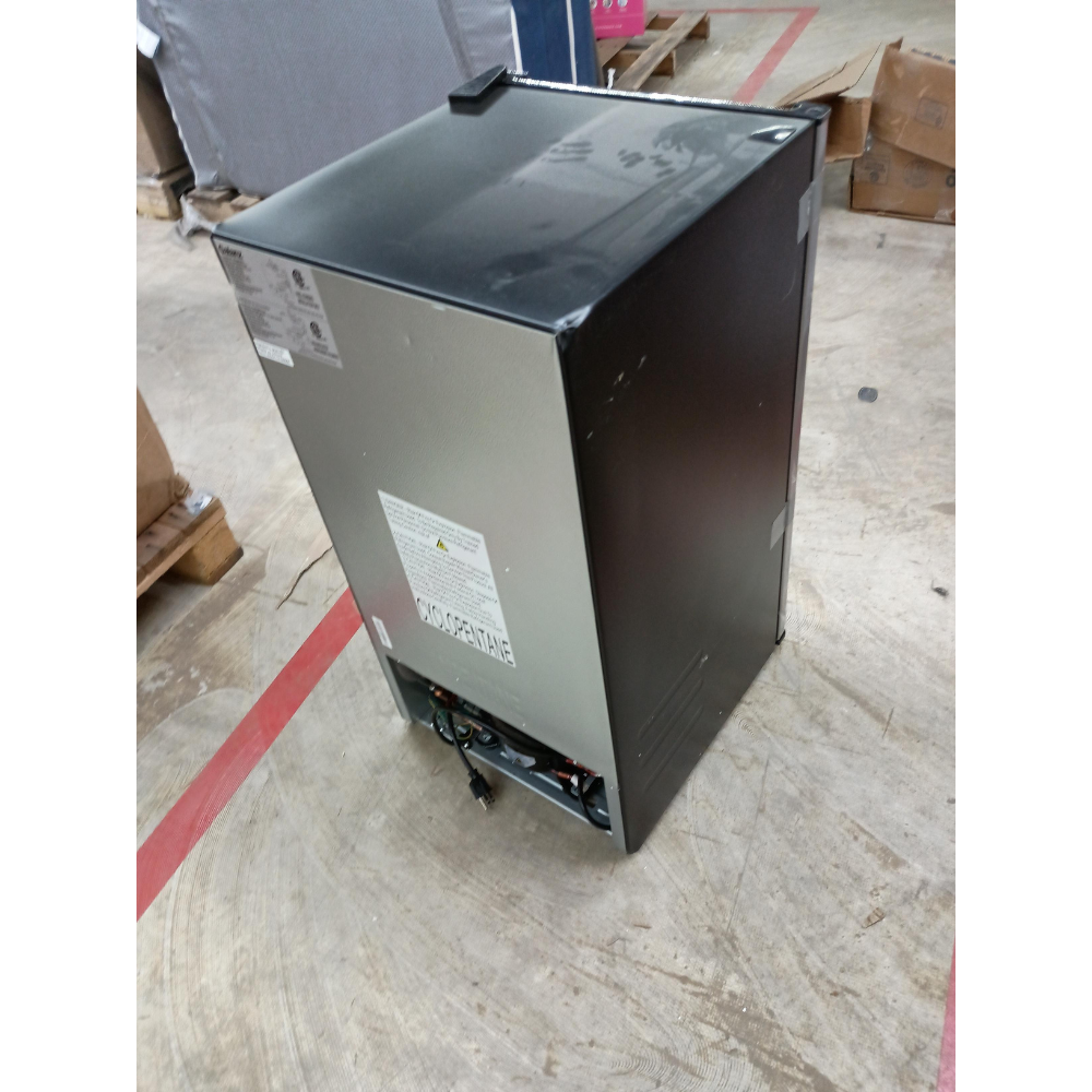 Galanz 3.3 Cu Ft Single-Door Refrigerator GLR33MS1E02 DAMAGED