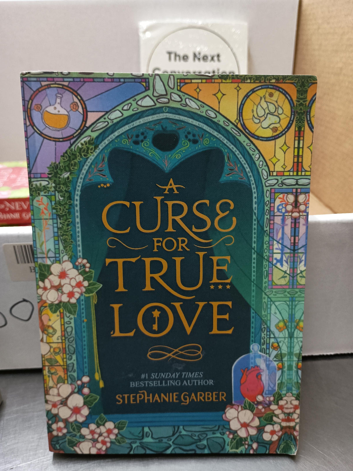 A Curse for True Love by Stephanie Garber, Paperback, International Edition