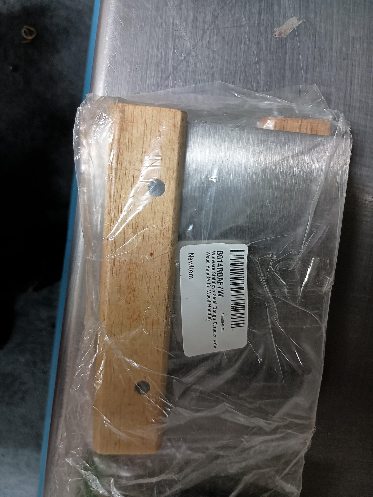 Winware Stainless Steel Dough Scraper with Wood Handle (3, Wood Handle)